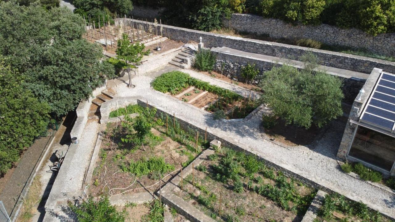 B&B Le Garric Nîmes Eksteriør billede